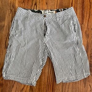 Men’s blue white checkered shorts size 32